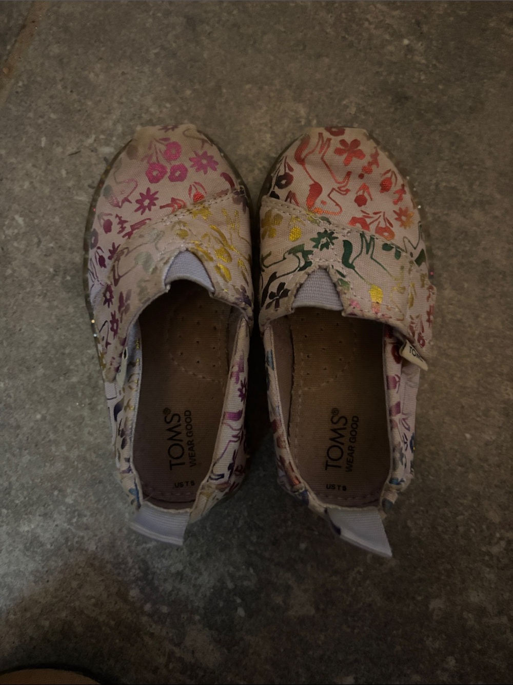 Toms Kids Slip-On Shoes in Pink Yellow Green Multi Floral